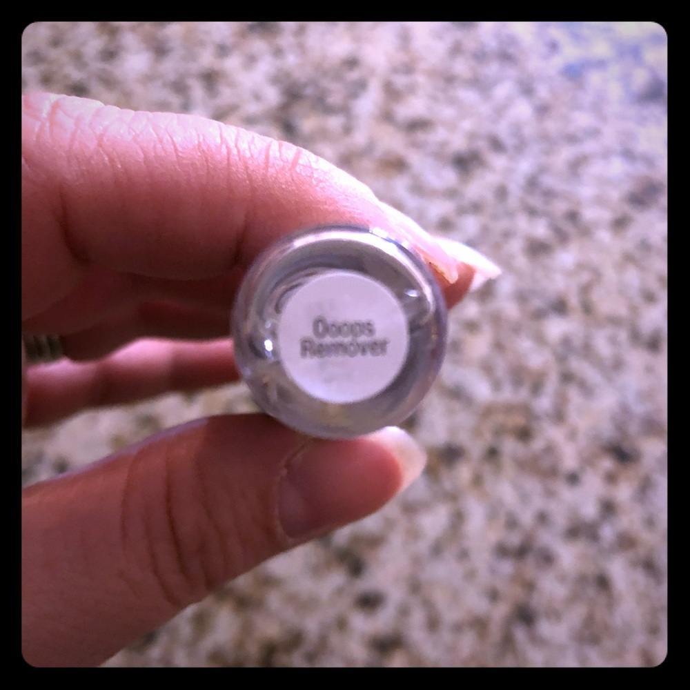 Lipsense Oooops Remover Sealed